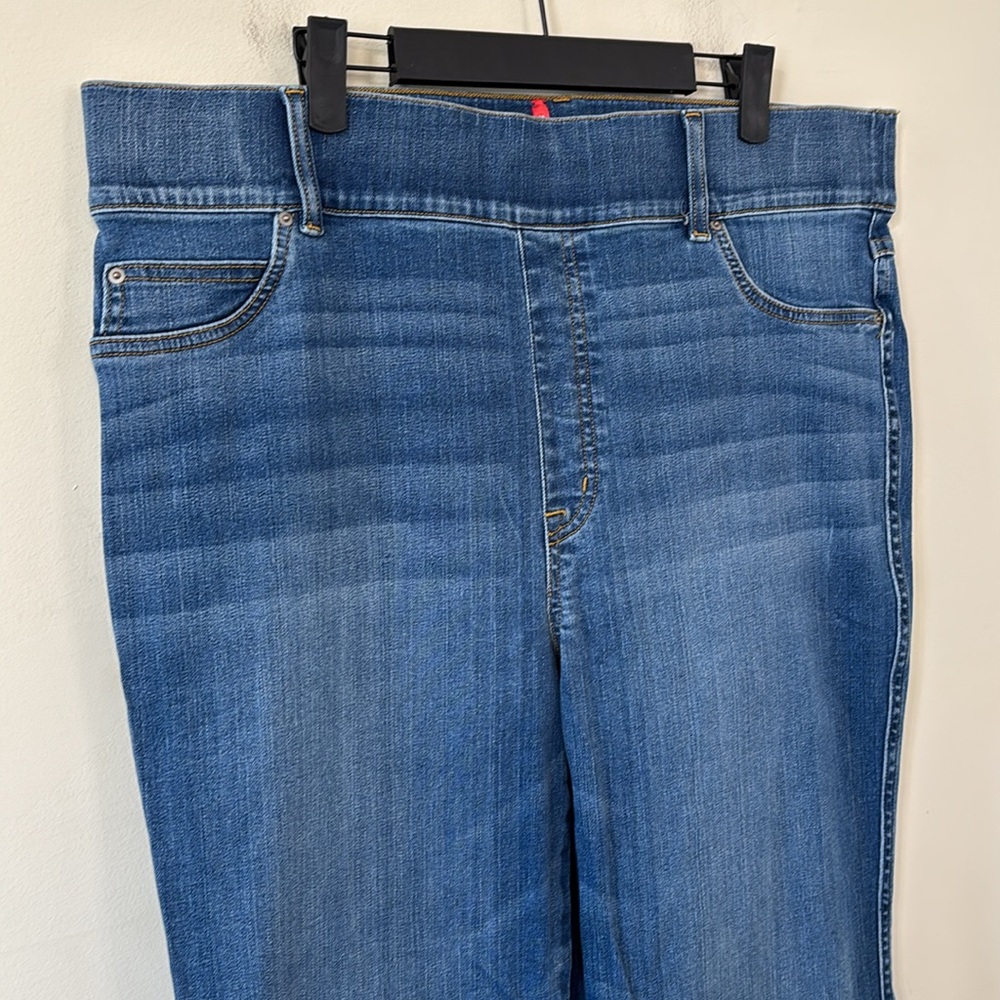 SPANX Shape EveryWear Flare Jeans Vintage Indigo Size 2X - Picture 5 of 11